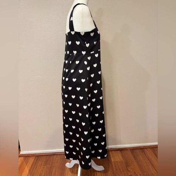 Empire Waist Dress with White Heart Pattern - Picture 5 of 7